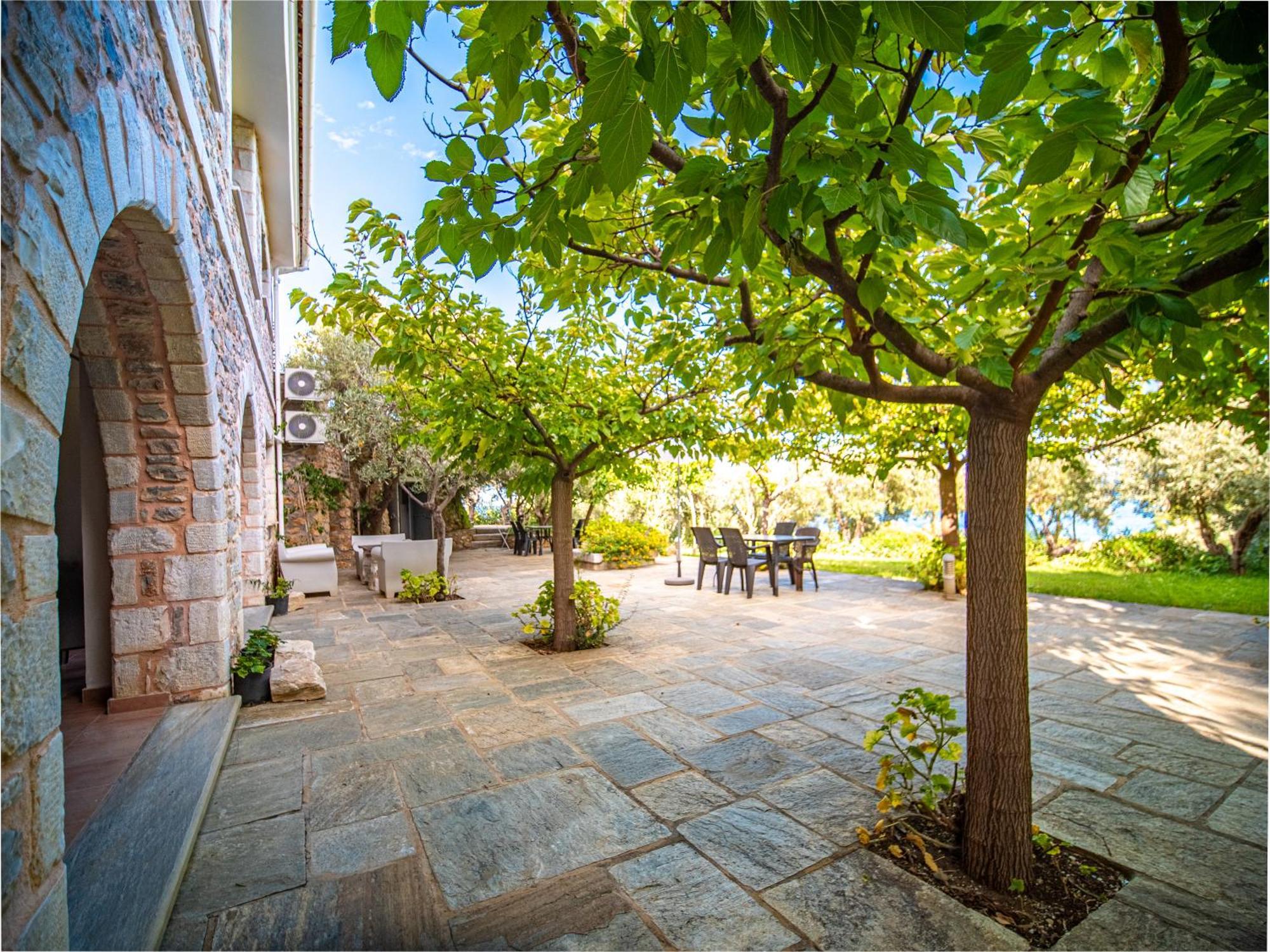 St George'S House Potistika Exterior foto